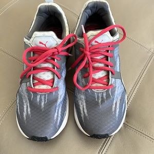 Puma tennis shoes - women’s size 8